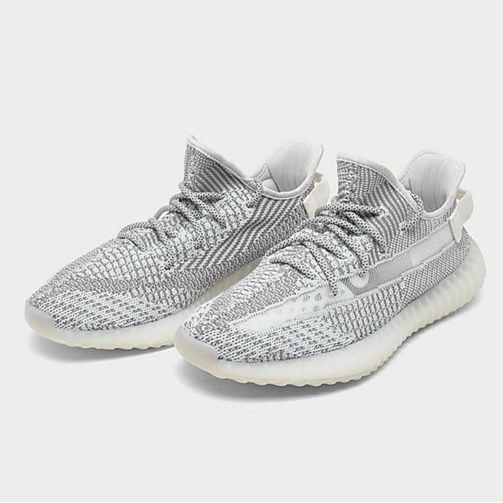 LIKE NEW Adidas Yeezy Boost 350 V2 - Static - Size 7 Men’s